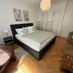 アパート Station Apartment, 2 Bedroom & Sofabed