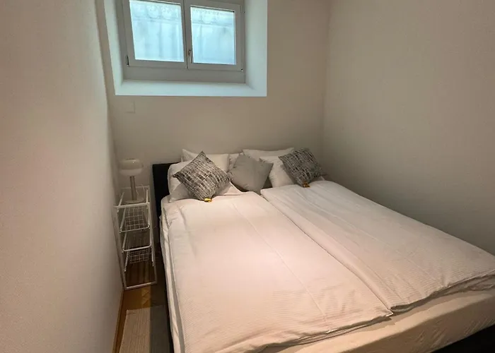 شقة Station Apartment, 2 Bedroom & Sofabed زيورخ