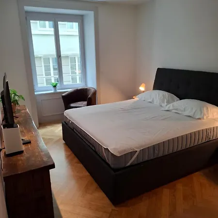 Apartment Station Apartment, 2 Bedroom & Sofabed Zurich