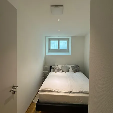 Station Apartment, 2 Bedroom & Sofabed Apartment Zurich