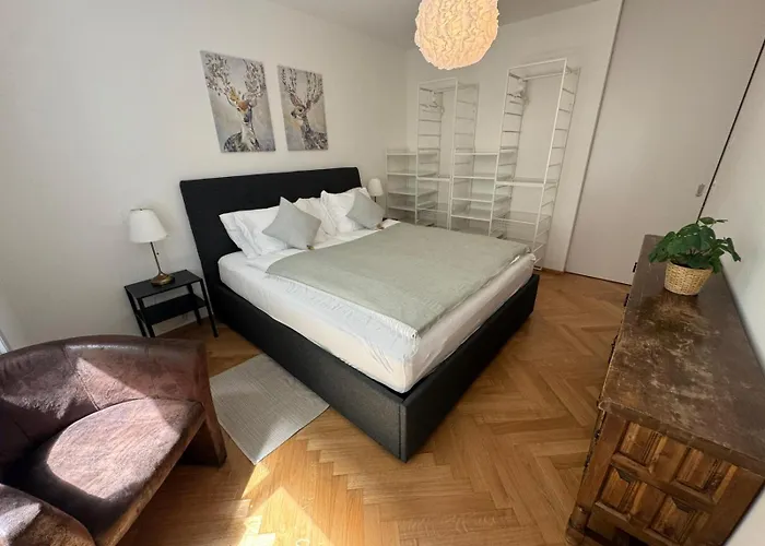 Apartment Station Apartment, 2 Bedroom & Sofabed