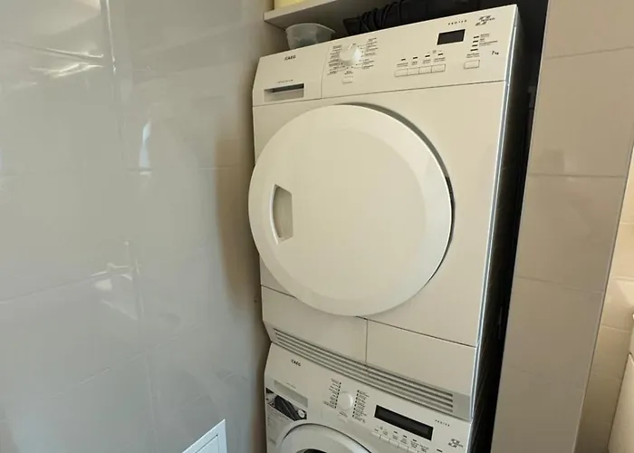 Station Apartment, 2 Bedroom & Sofabed * Zürich